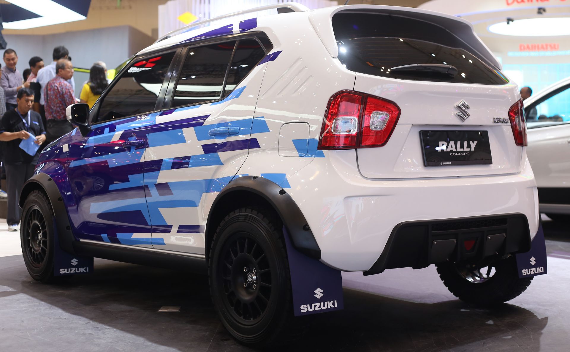 35+ Trend Terbaru Stiker Kaca Depan Mobil Pick Up - Sticker Fans